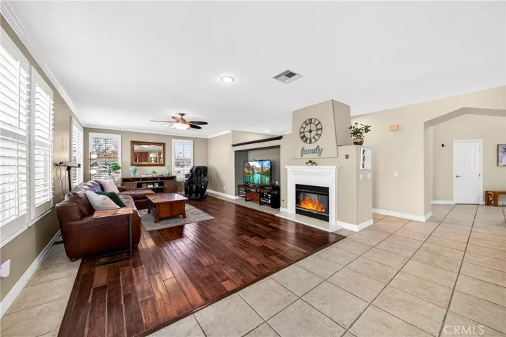 Spacious family room