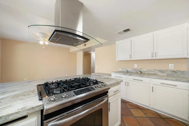 16-web-or-mls-SNMadero_OPMG_0326_016