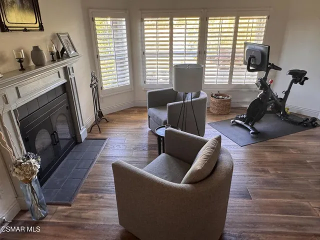 1_Sitting Area