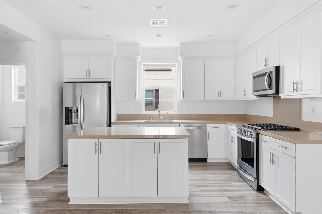 4367 Pacifica Way