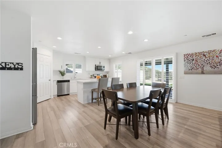695 Qeweewish Avenue, San Jacinto, California 92582