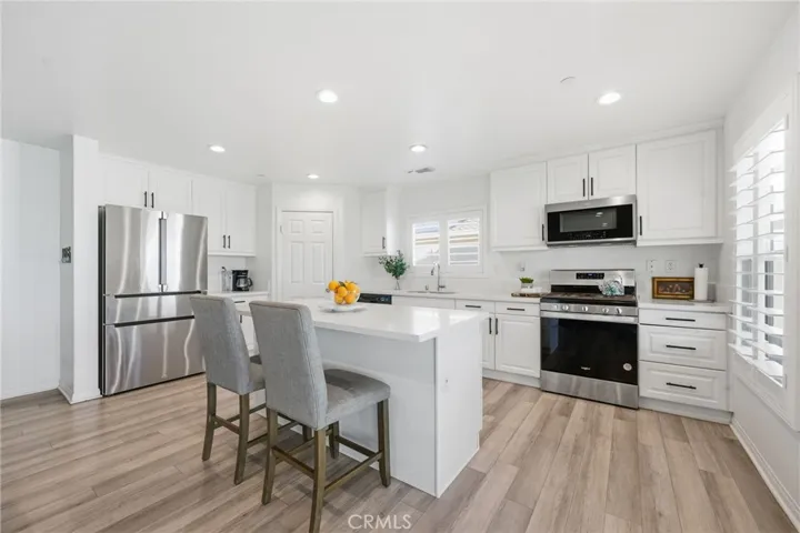 695 Qeweewish Avenue, San Jacinto, California 92582