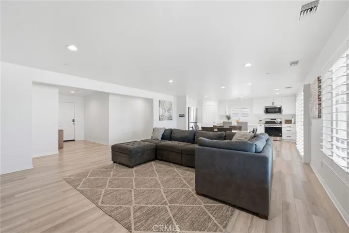 695 Qeweewish Avenue, San Jacinto, California 92582
