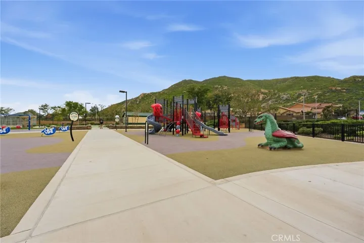 695 Qeweewish Avenue, San Jacinto, California 92582