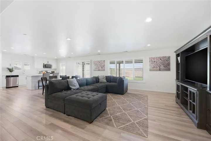 695 Qeweewish Avenue, San Jacinto, California 92582