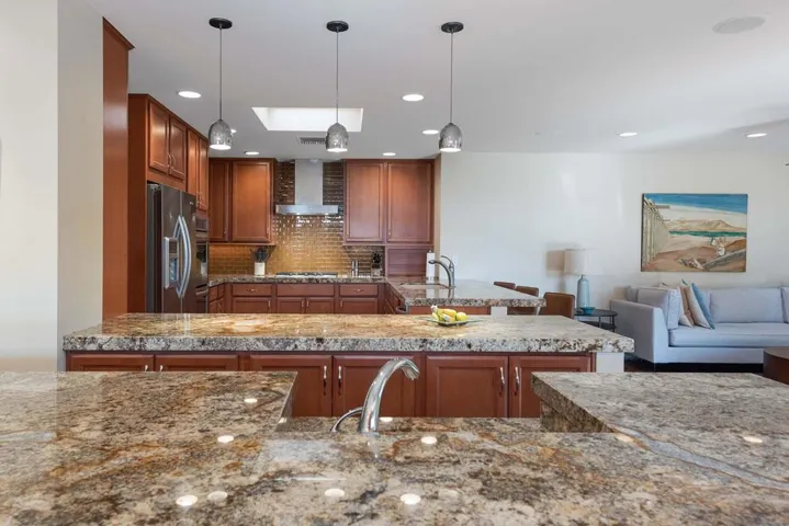 Bar Area/Kitchen