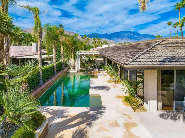 Backyard/Pool