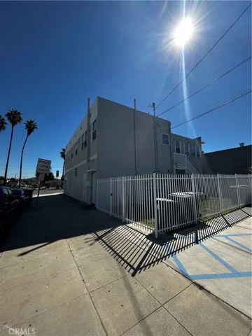 2337 Long Beach, Long Beach, California 90806