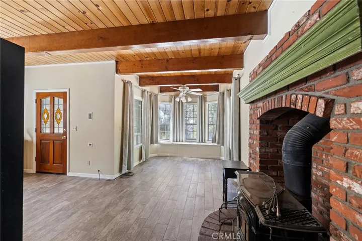 6311 Sugar Pines, Angelus Oaks, California 92305