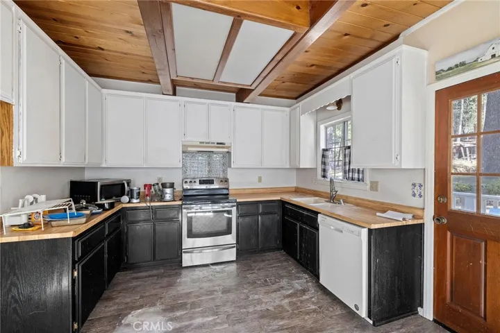 6311 Sugar Pines, Angelus Oaks, California 92305