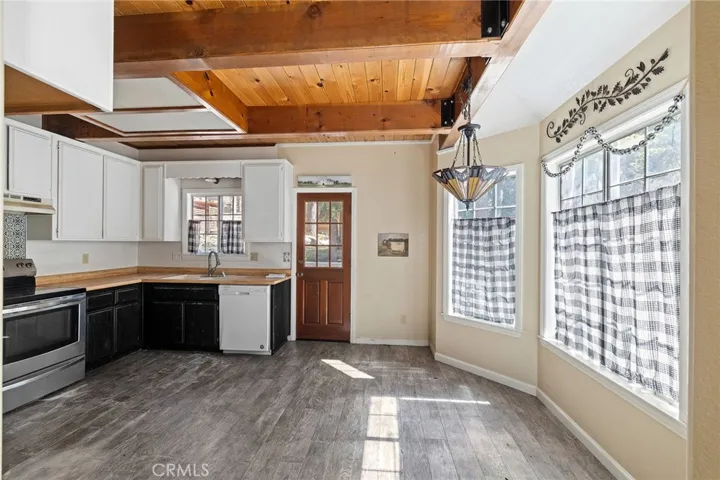 6311 Sugar Pines, Angelus Oaks, California 92305