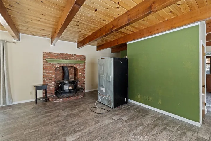6311 Sugar Pines, Angelus Oaks, California 92305