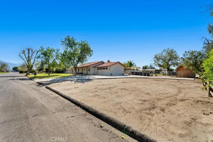 1581 Hackney Street, Hemet, California 92543