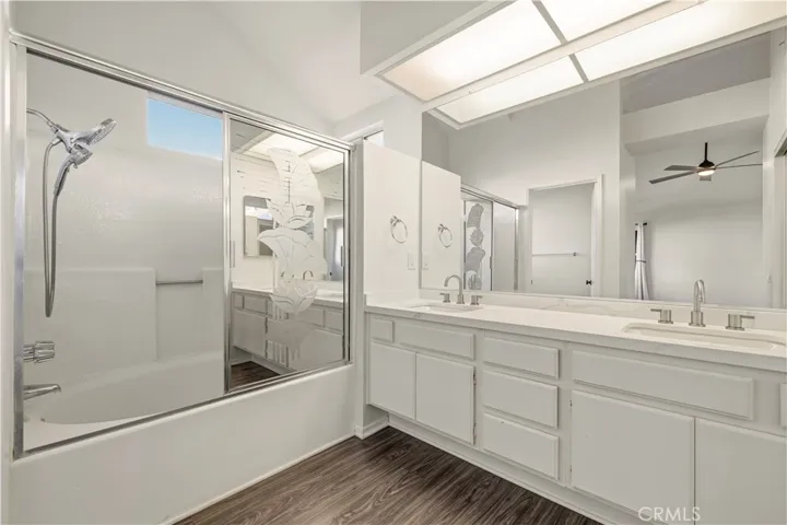 19717 Azure Field, Newhall, California 91321