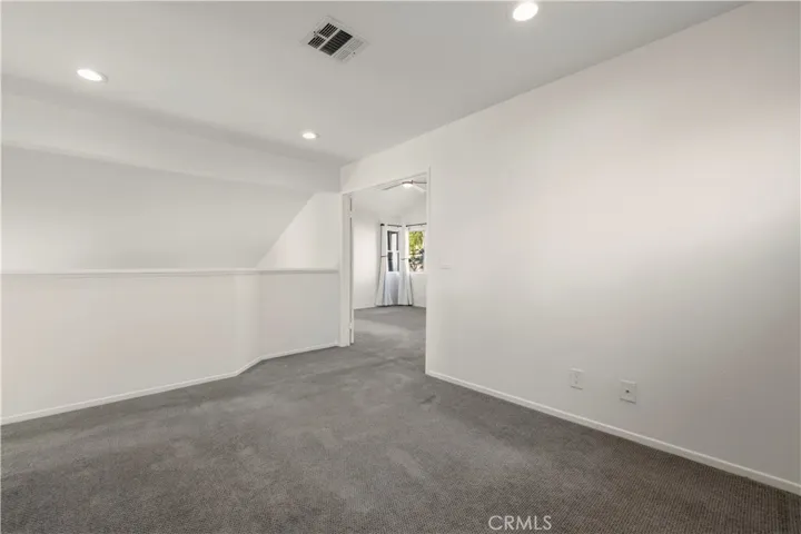 19717 Azure Field, Newhall, California 91321