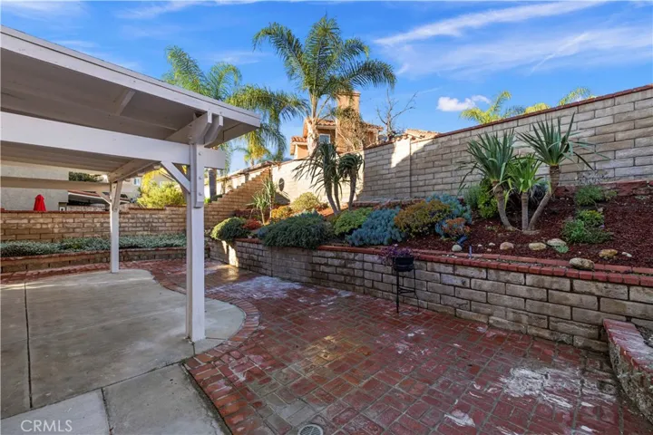 19717 Azure Field, Newhall, California 91321
