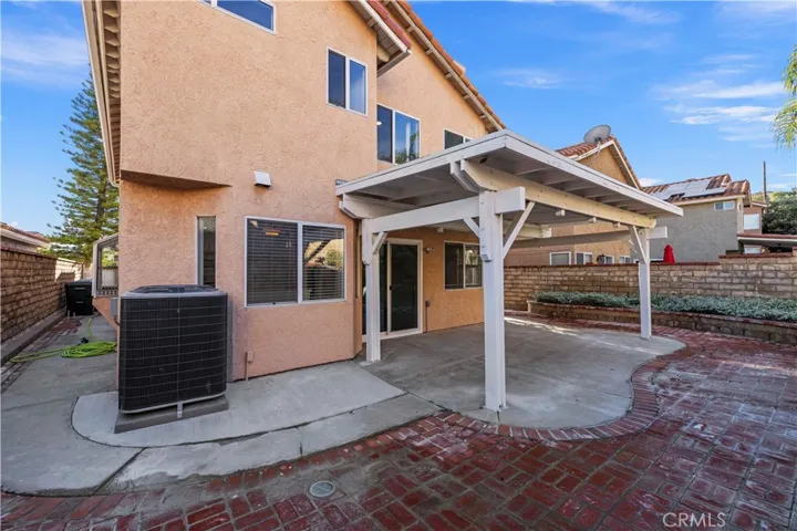19717 Azure Field, Newhall, California 91321