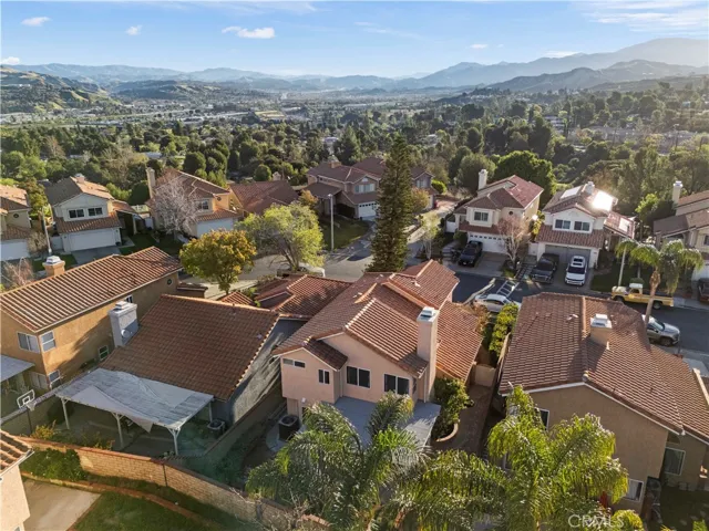 19717 Azure Field, Newhall, California 91321