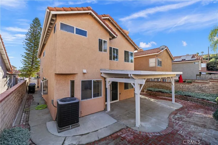 19717 Azure Field, Newhall, California 91321