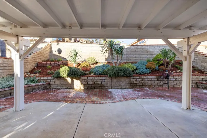 19717 Azure Field, Newhall, California 91321
