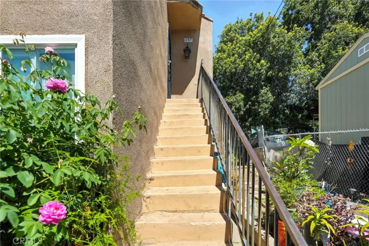 QUADPLEX UNIT #4 STAIRCASE TO UNIT