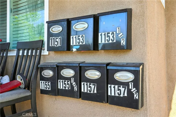 MAILBOXES