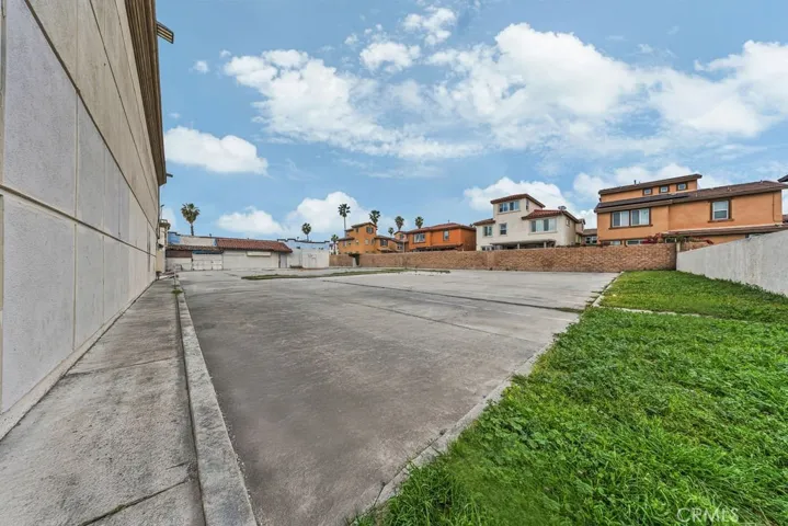 2204 S Garey Avenue, Pomona, California 91766