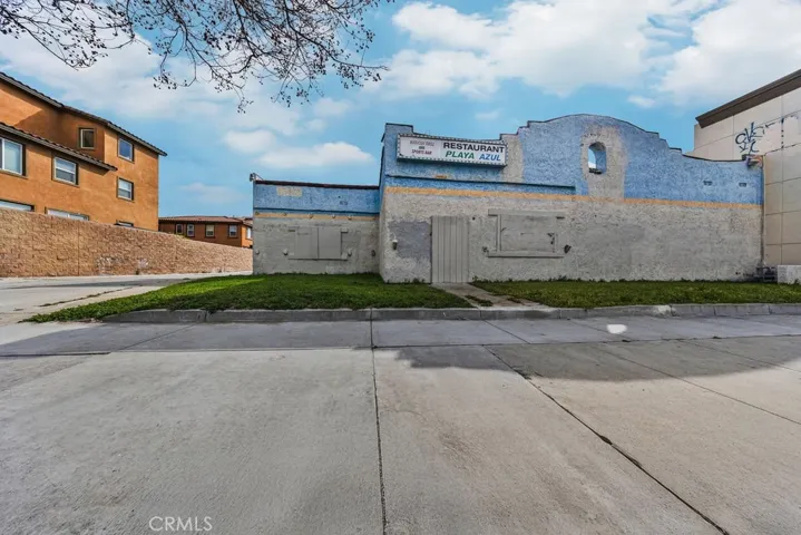 2204 S Garey Avenue, Pomona, California 91766
