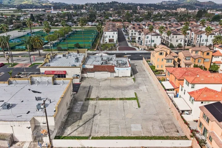 2204 S Garey Avenue, Pomona, California 91766