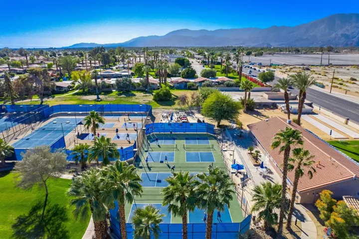 web_JM_Odlum_V2_1222_013