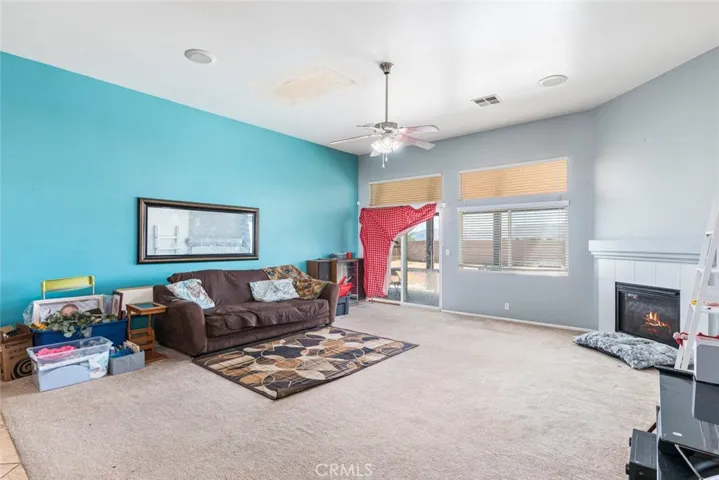 14193 Fresian, Apple Valley, California 92307