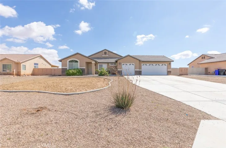 14193 Fresian, Apple Valley, California 92307