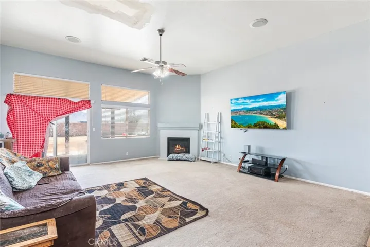 14193 Fresian, Apple Valley, California 92307