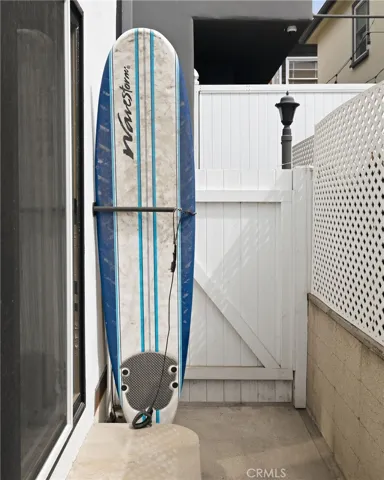 208 Longfellow, Hermosa Beach, California 90254