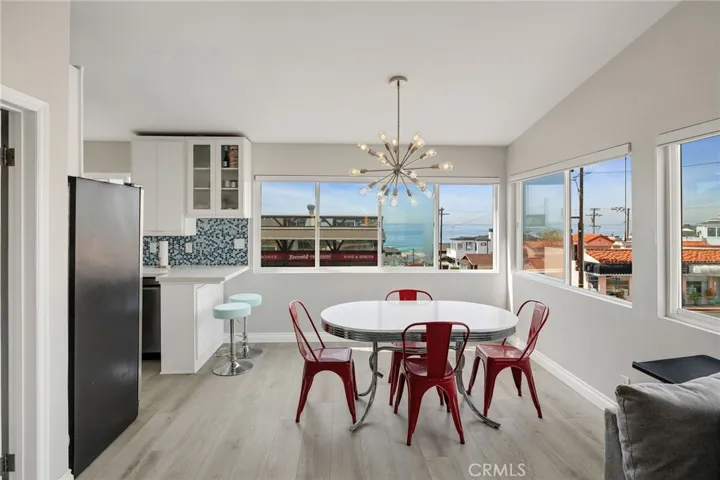 208 Longfellow, Hermosa Beach, California 90254