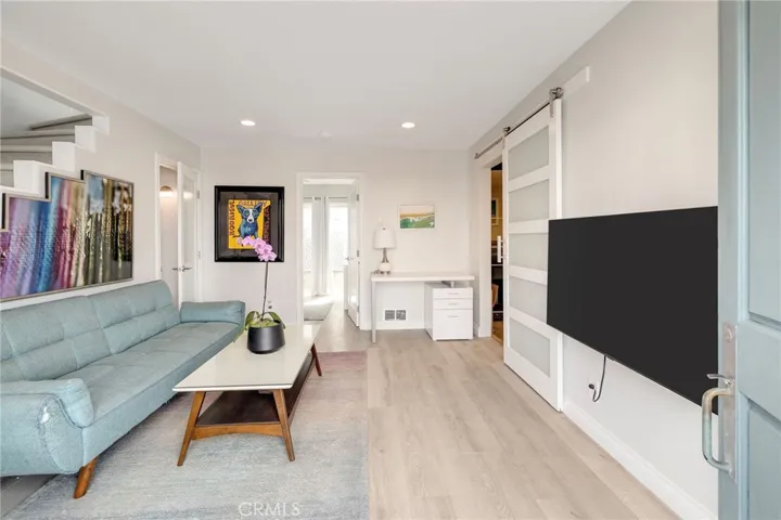 208 Longfellow, Hermosa Beach, California 90254