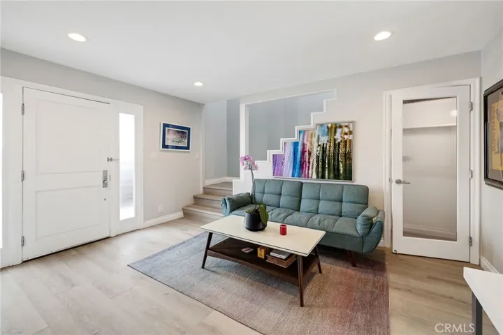 208 Longfellow, Hermosa Beach, California 90254