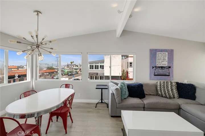 208 Longfellow, Hermosa Beach, California 90254