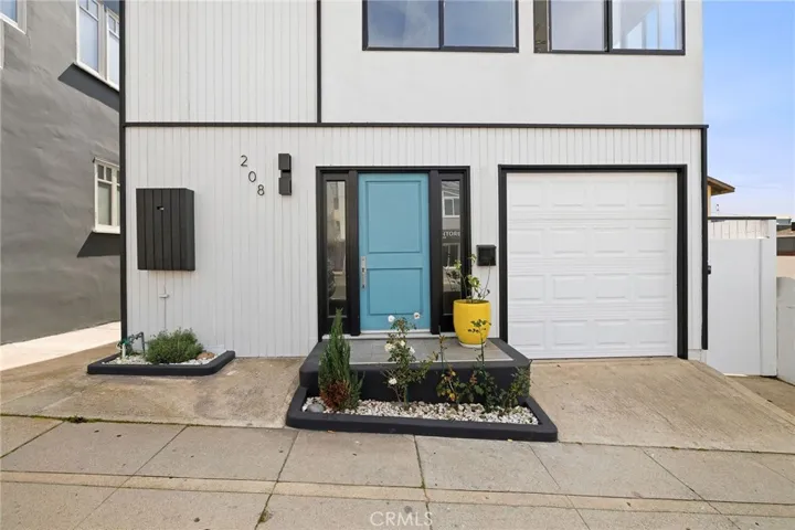 208 Longfellow, Hermosa Beach, California 90254