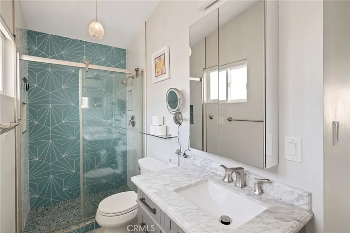 208 Longfellow, Hermosa Beach, California 90254