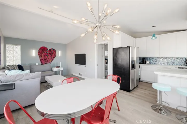 208 Longfellow, Hermosa Beach, California 90254