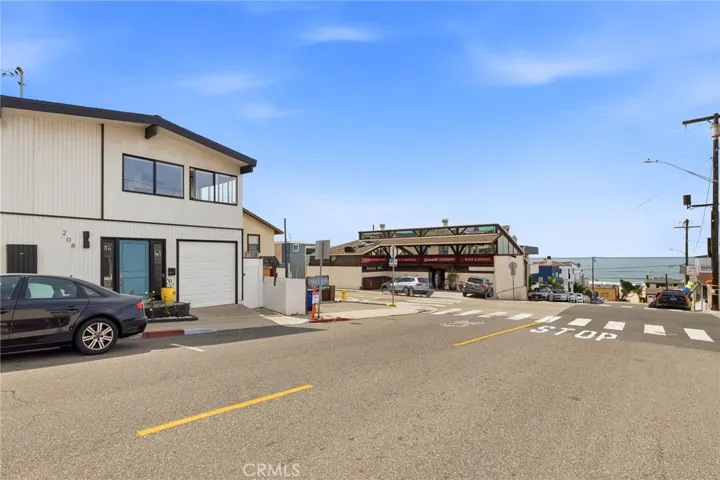 208 Longfellow, Hermosa Beach, California 90254