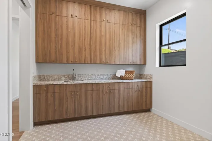 73-web-or-mls-013_UpmarketMedia-259Via-1