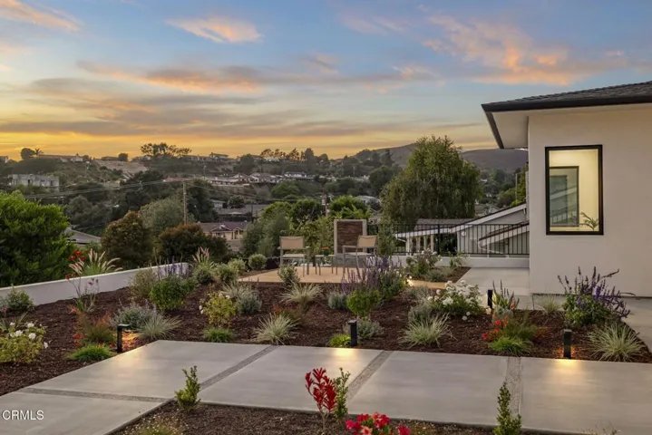 5-web-or-mls-UpmarketMedia-259Via-twi-5