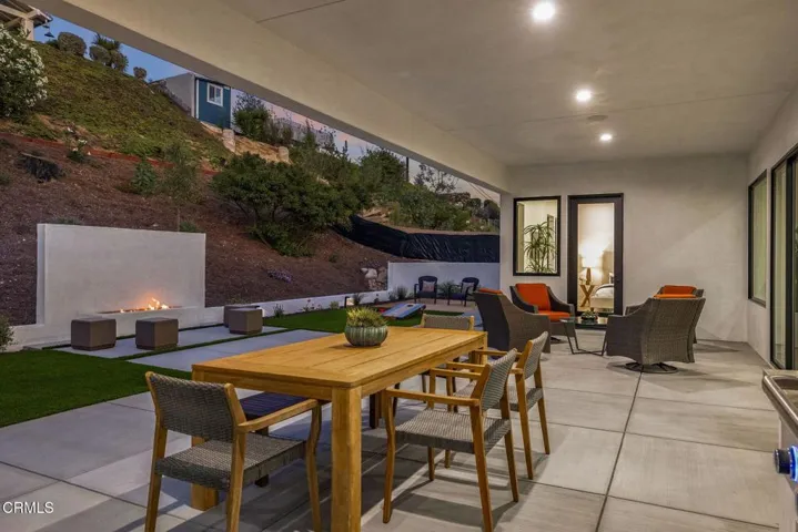 13-web-or-mls-UpmarketMedia-259Via-twi-1