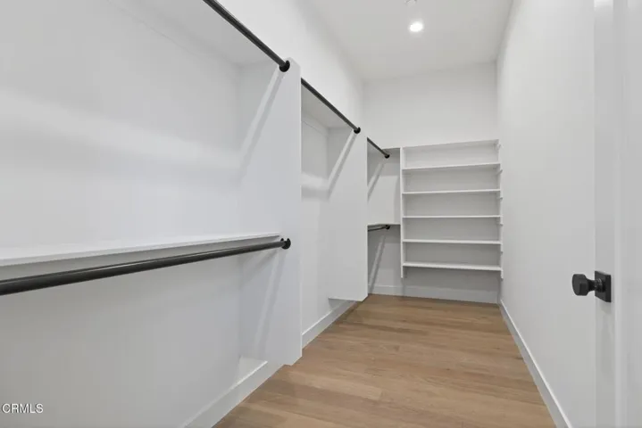 63-web-or-mls-010_UpmarketMedia-259Via-1