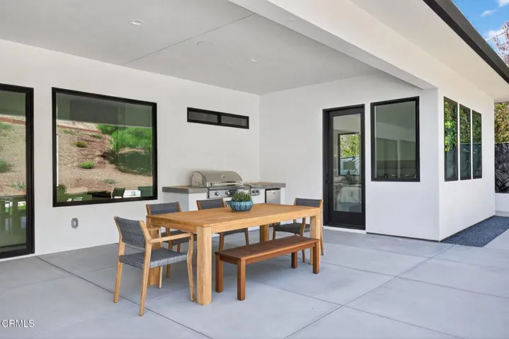 78-web-or-mls-052_UpmarketMedia-259Via-3