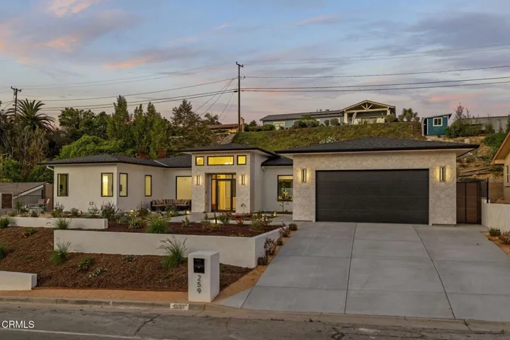 2-web-or-mls-UpmarketMedia-259Via-twi-2A