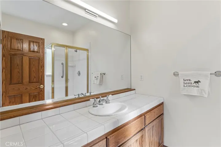 2nd ensuite 3/4 bath