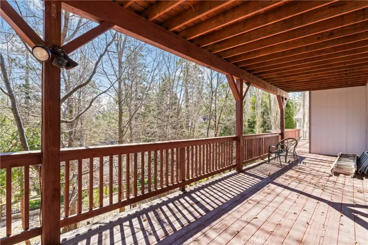 Covered loser deck